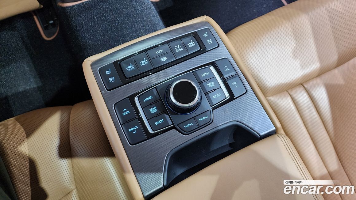 Hyundai Genesis 2014