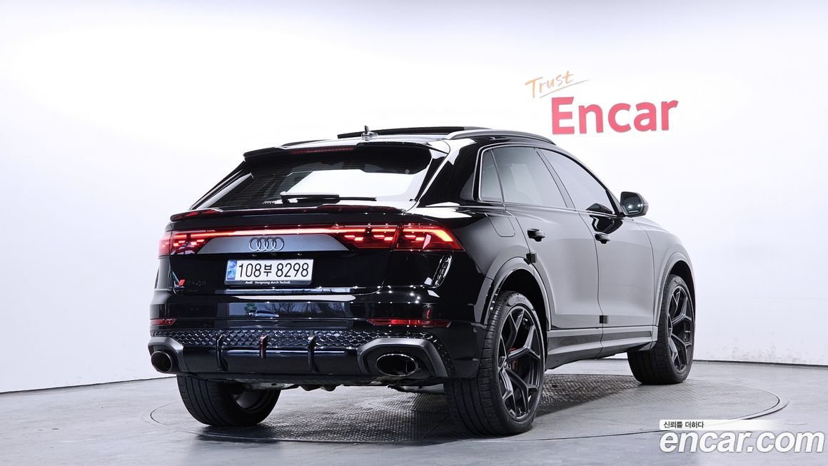 Audi RSQ8 2025