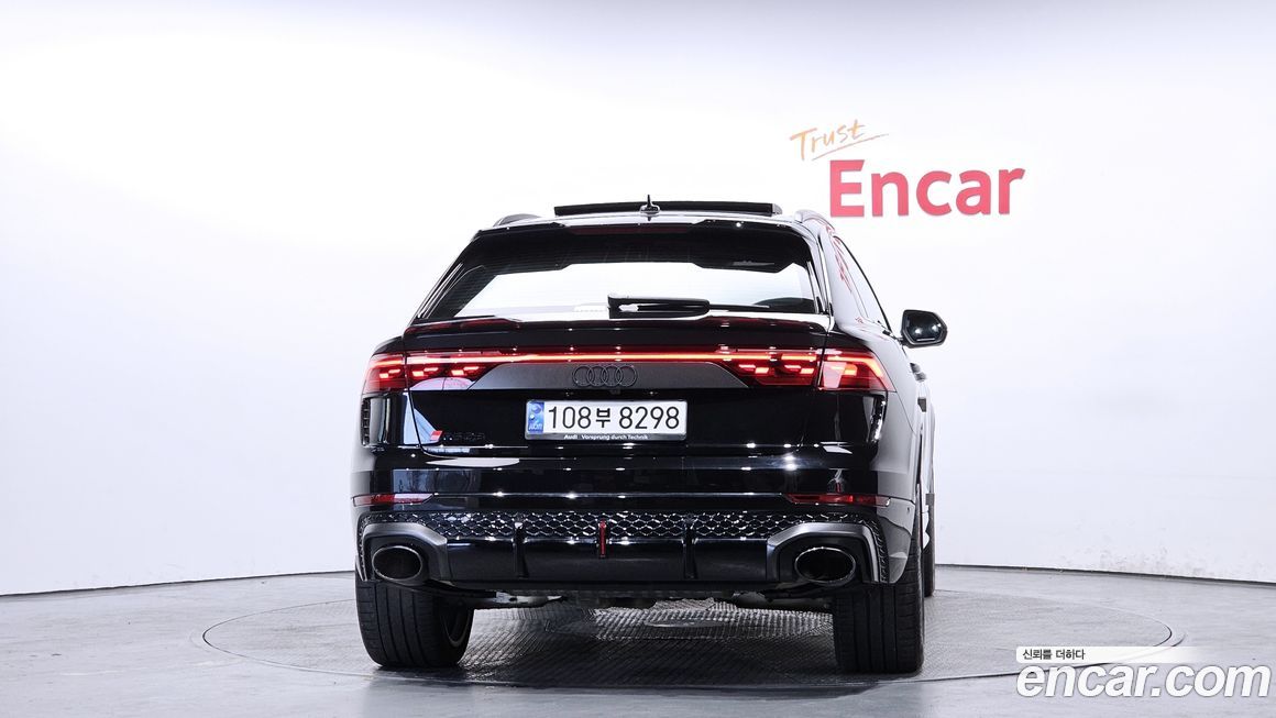 Audi RSQ8 2025