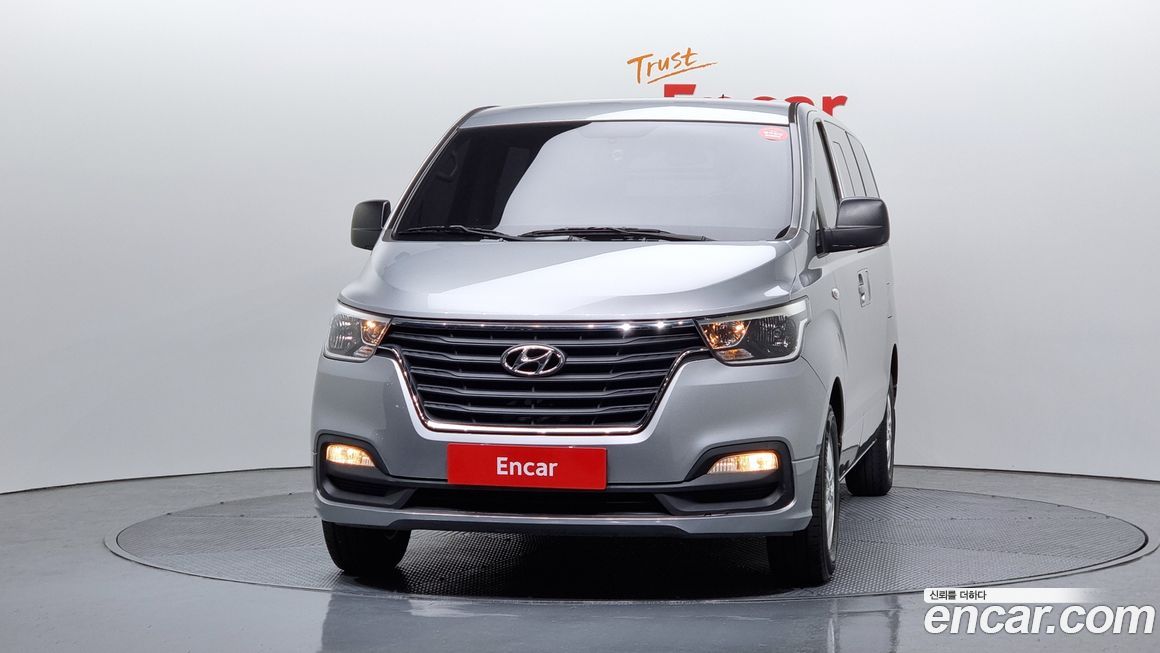 Hyundai Starex 2019
