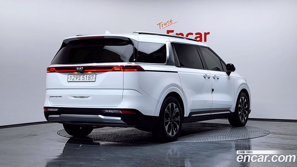 Kia Canival 2021