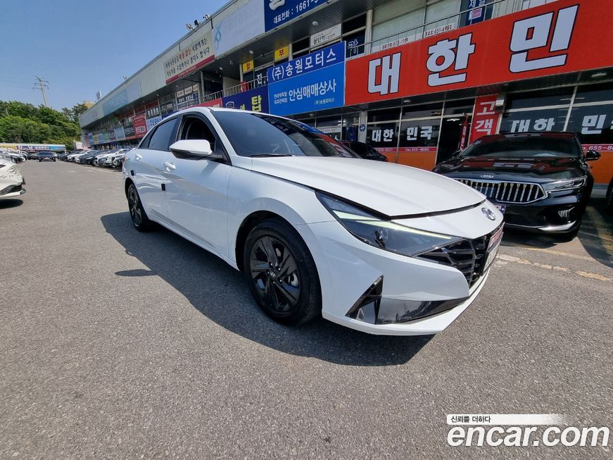 Hyundai AVANTE 2021