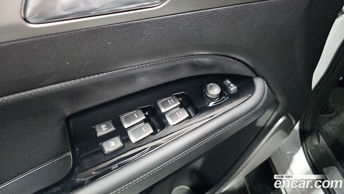 KG_Mobility_Ssangyong Rexton 2018