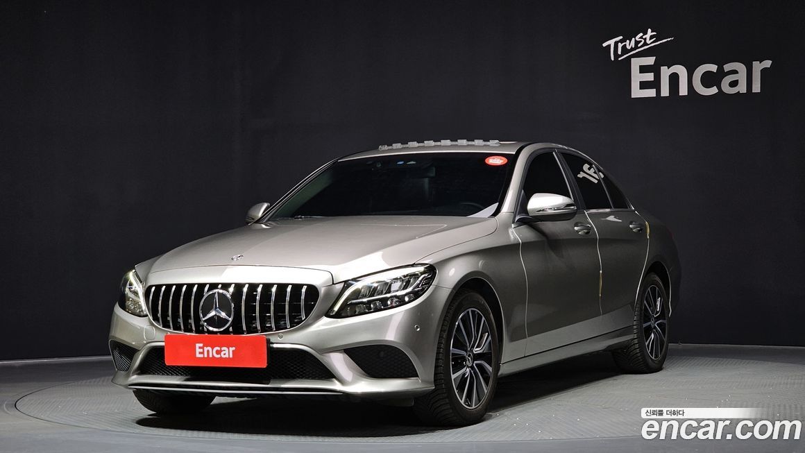 Mercedes-Benz C-Class 2020