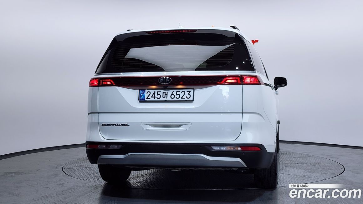Kia Canival 2021