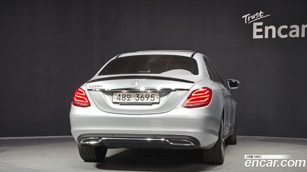 Mercedes-Benz C-Class 2017