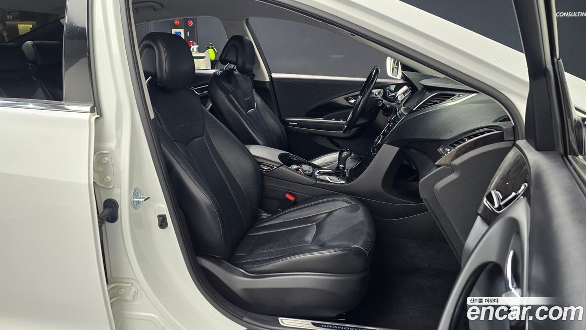 Hyundai Grandeur 2015