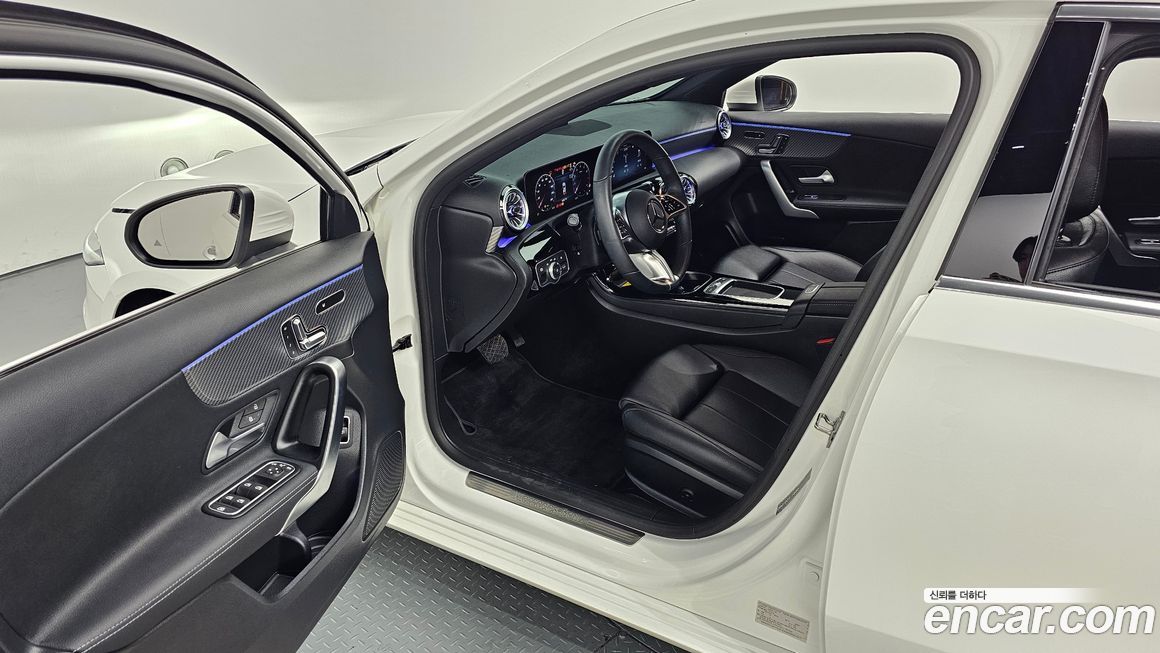 Mercedes-Benz A-Class 2024