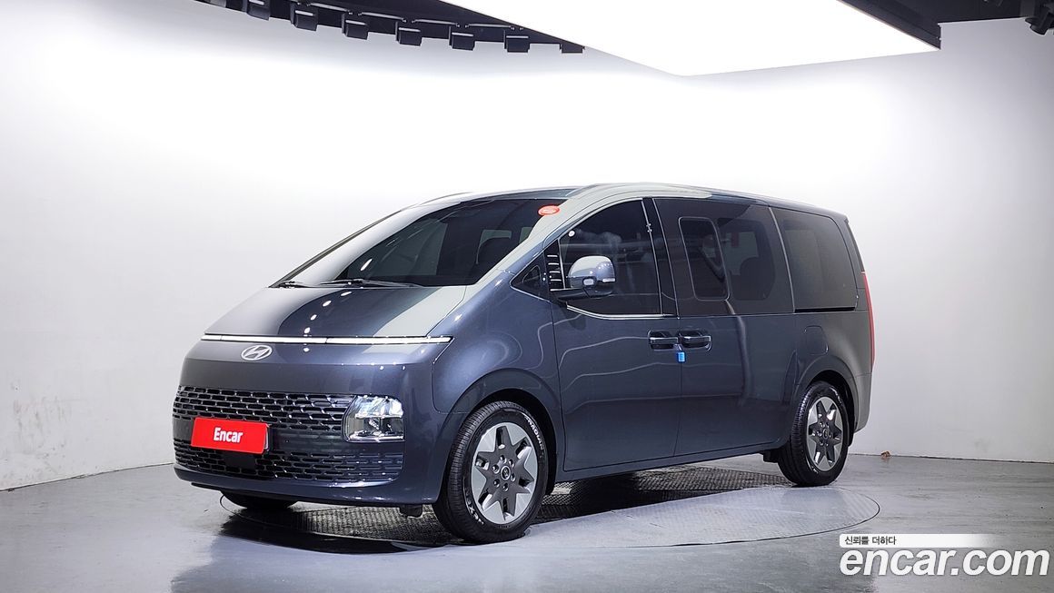 Hyundai Staria 2025
