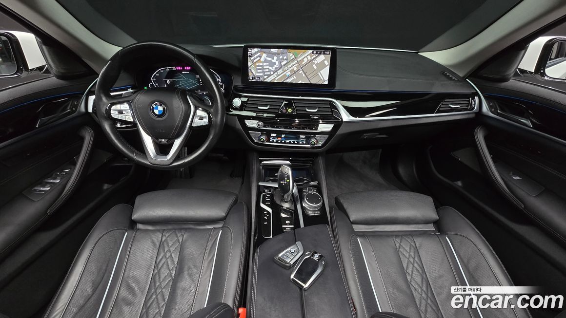 BMW 5-Series 2021