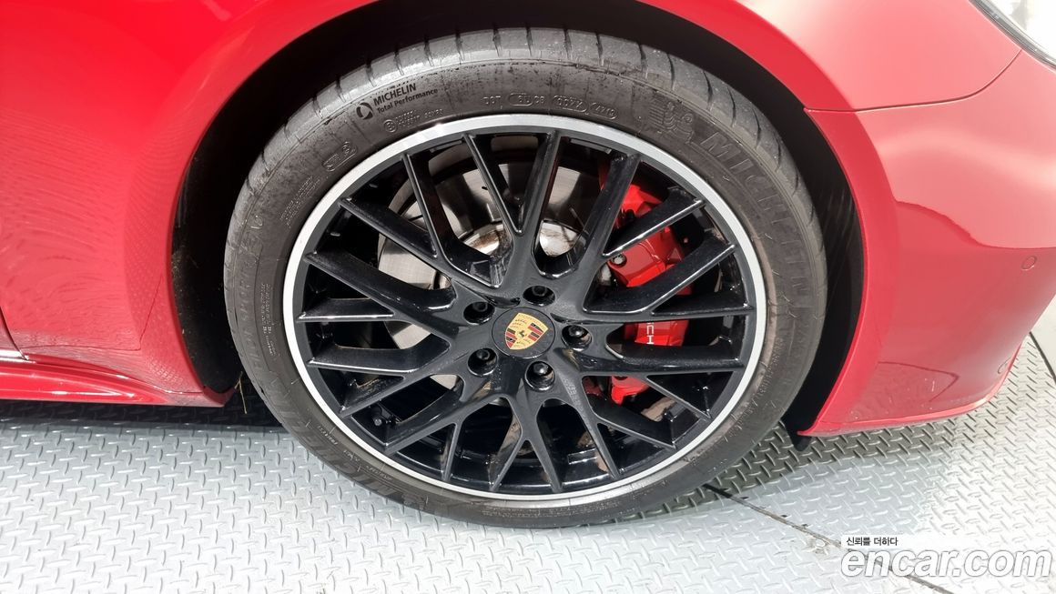 Porsche Panamera 2020