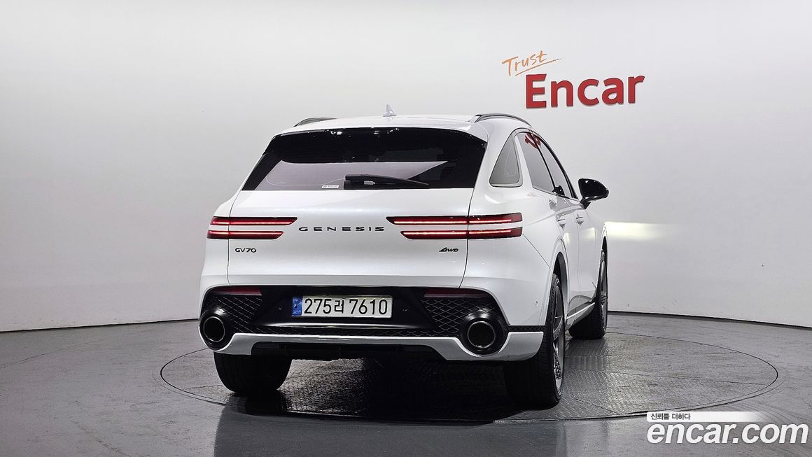 Genesis GV70 2024