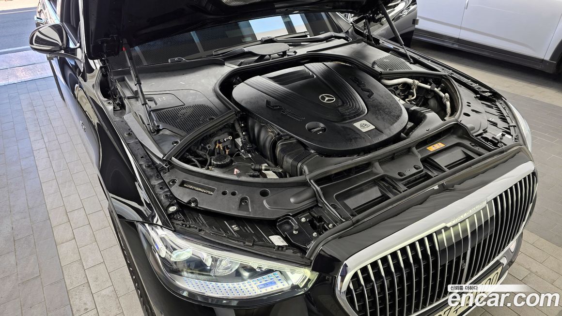 Mercedes-Benz S-Class 2024