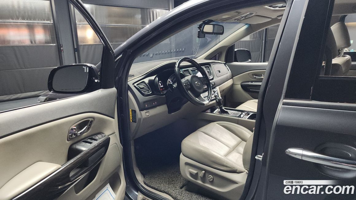 Kia Canival 2016