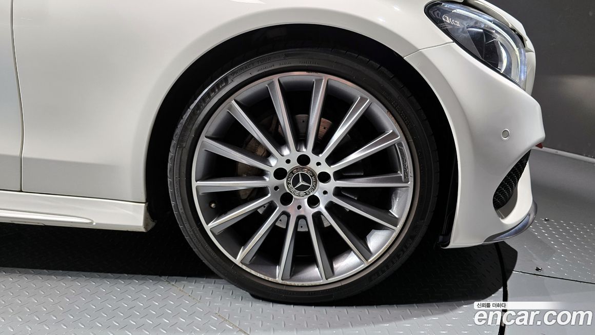 Mercedes-Benz C-Class 2018