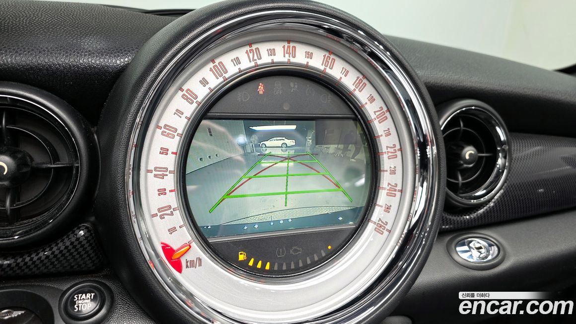 Mini Cooper Convertible 2014