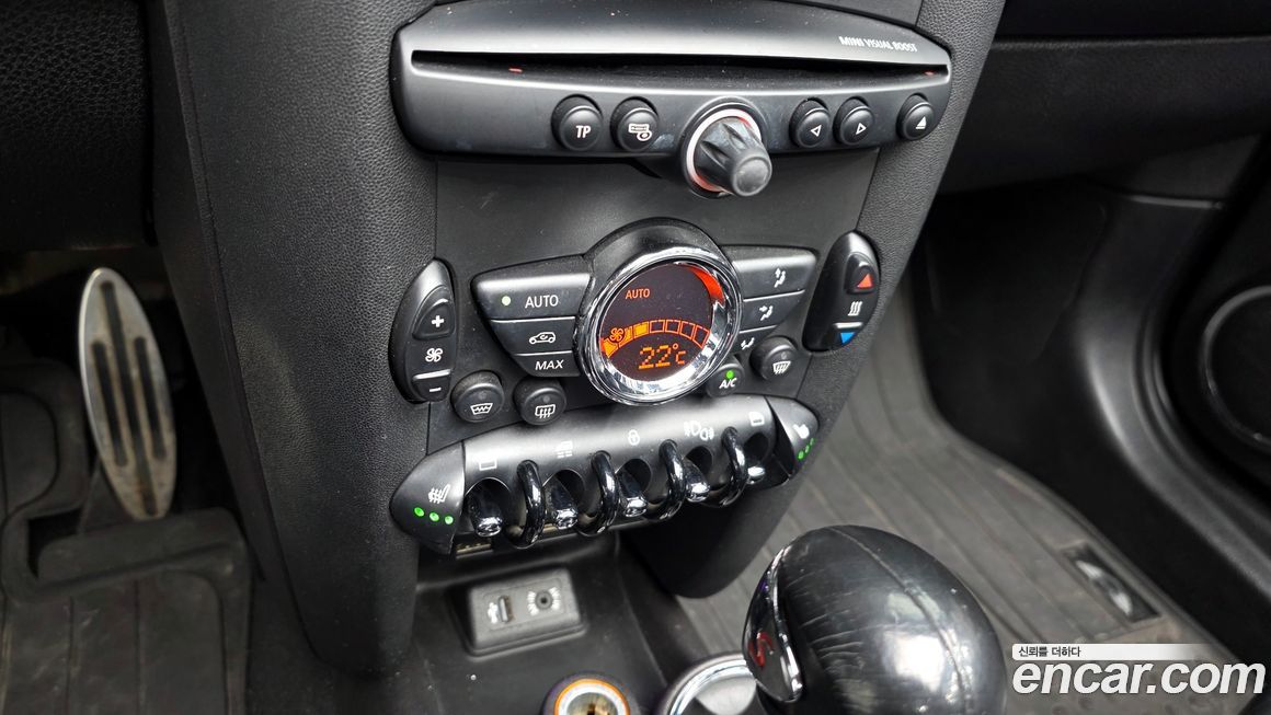 Mini Cooper Convertible 2014