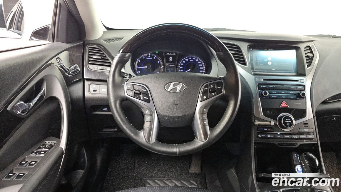 Hyundai Grandeur 2016