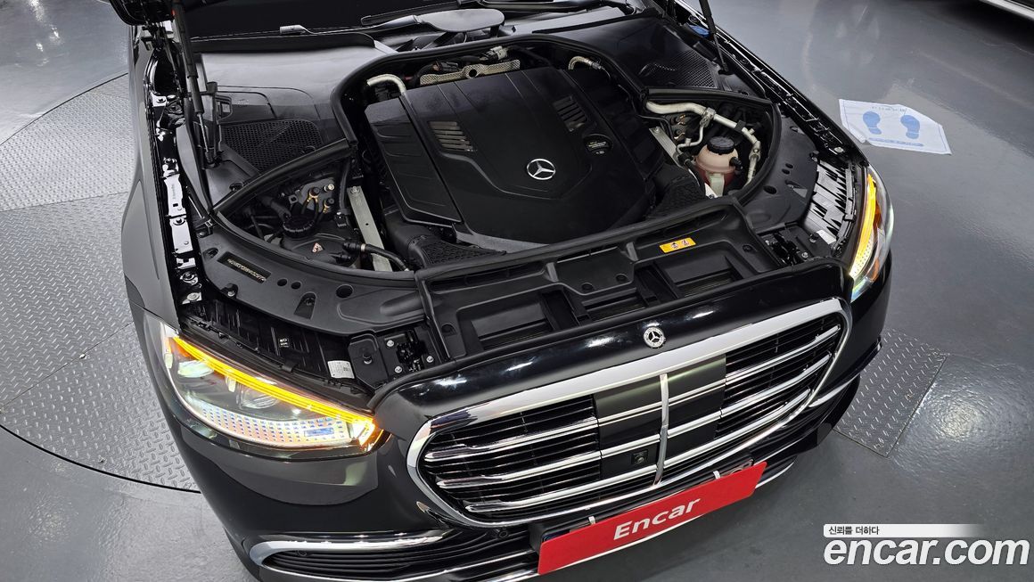 Mercedes-Benz S-Class 2021