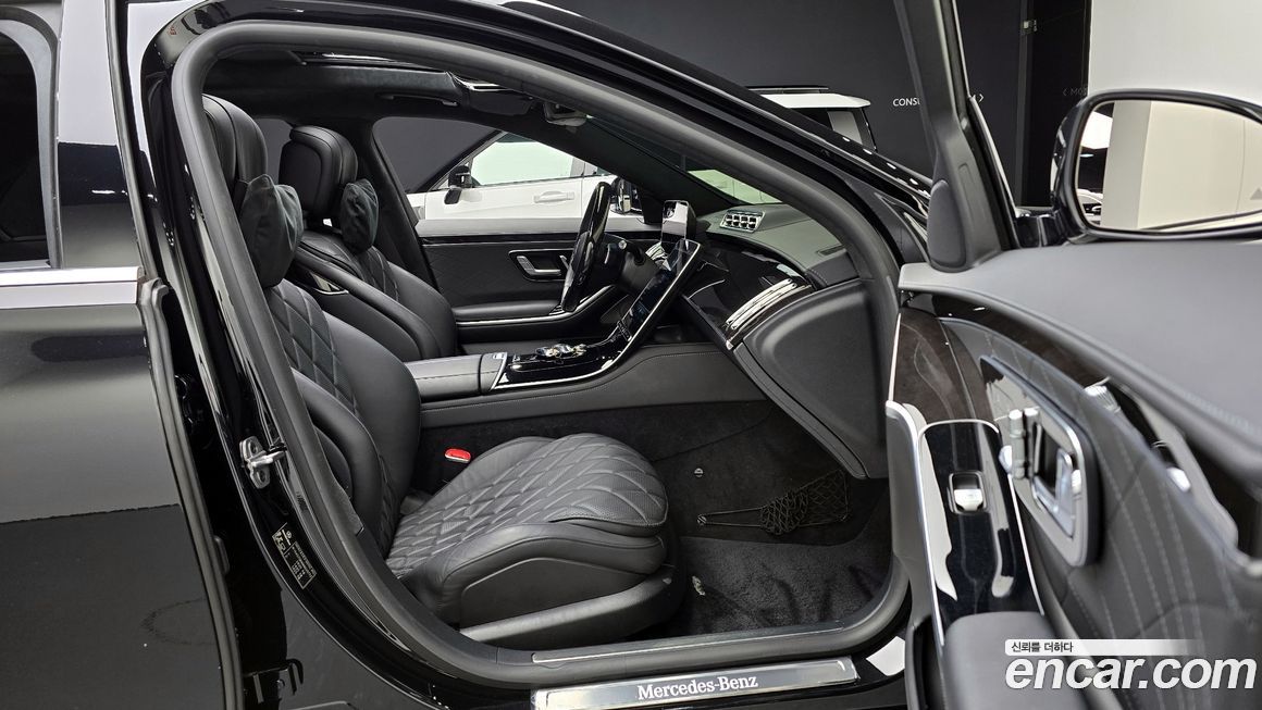 Mercedes-Benz S-Class 2021