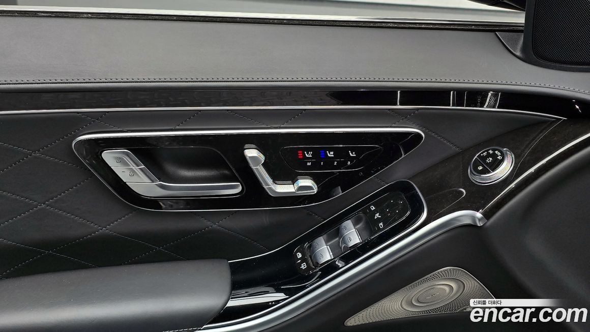 Mercedes-Benz S-Class 2021