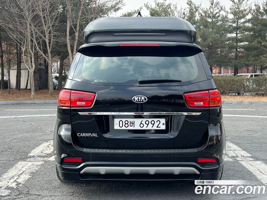 Kia Canival 2019