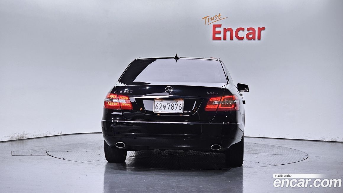 Mercedes-Benz E-Class 2011