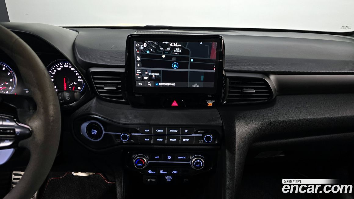 Hyundai Veloster 2021