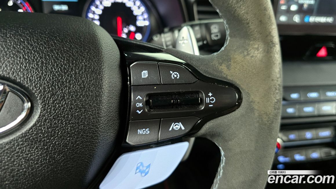 Hyundai Veloster 2021