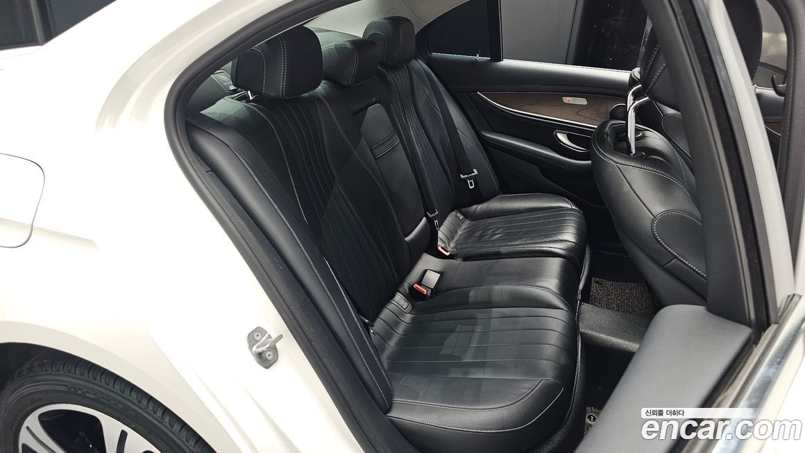 Mercedes-Benz E-Class 2017