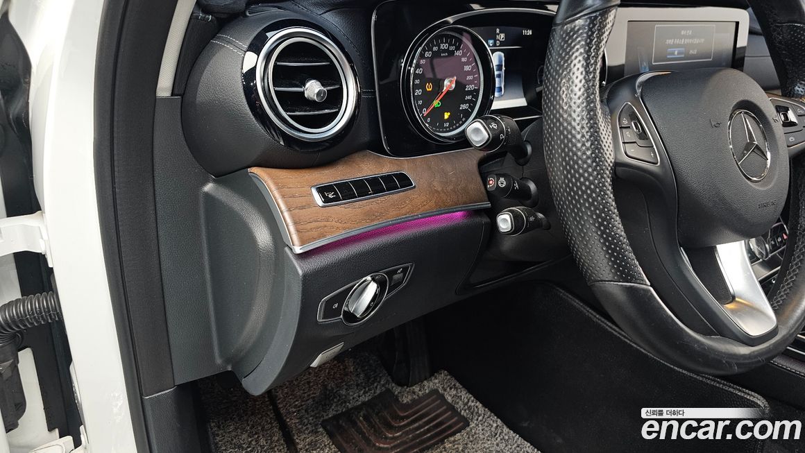 Mercedes-Benz E-Class 2017