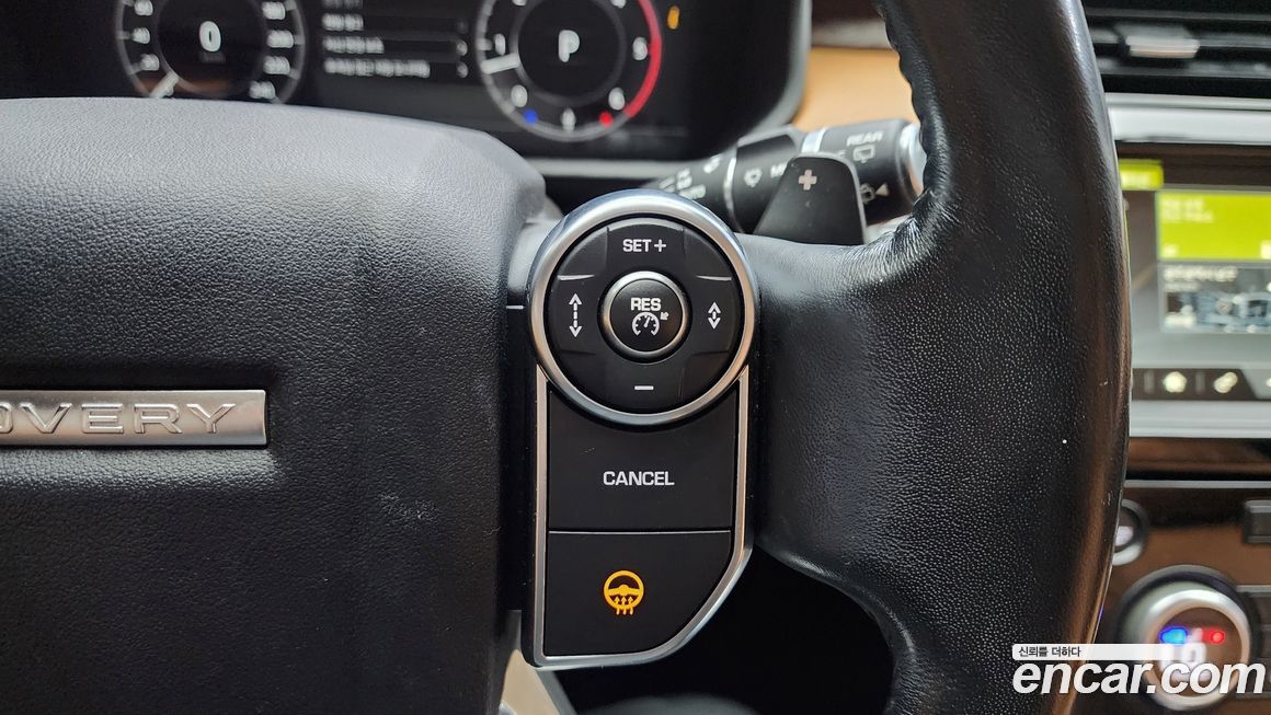 Land Rover Discovery 2018