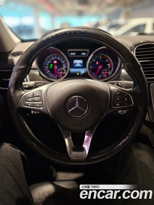 Mercedes-Benz GLE-Class 2016