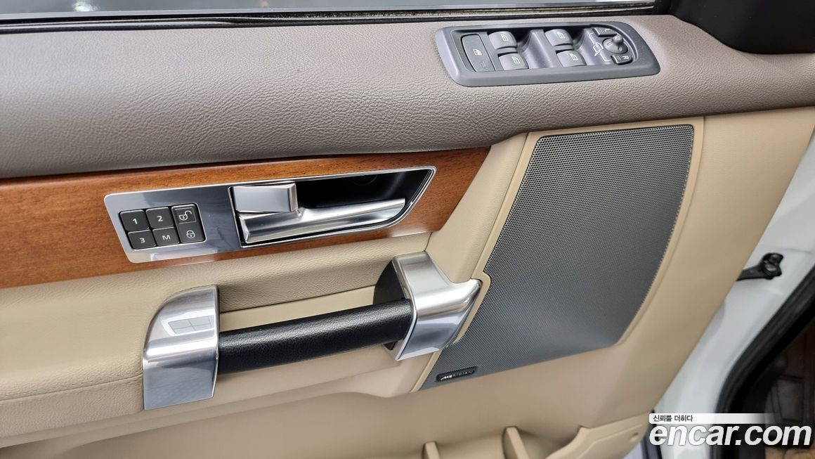 Land Rover Discovery 2016