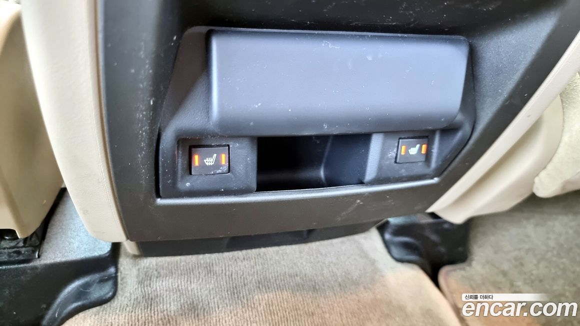 Land Rover Discovery 2016