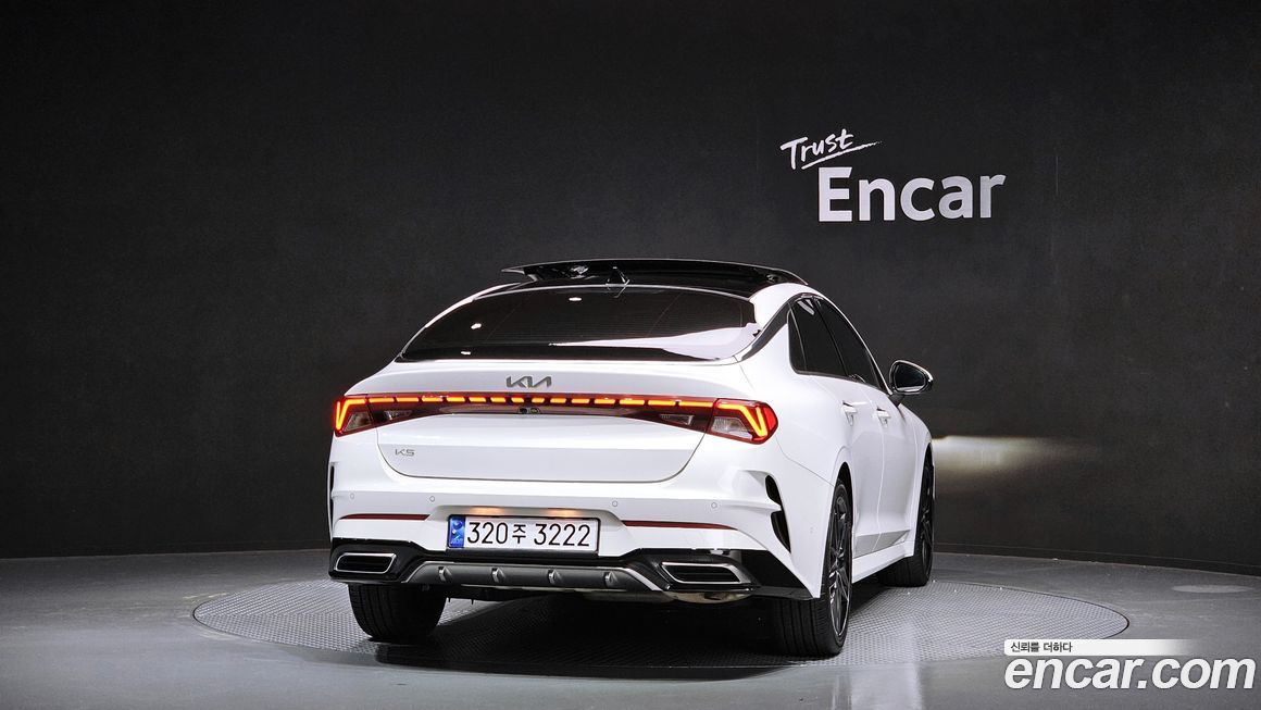 Kia K5 2023