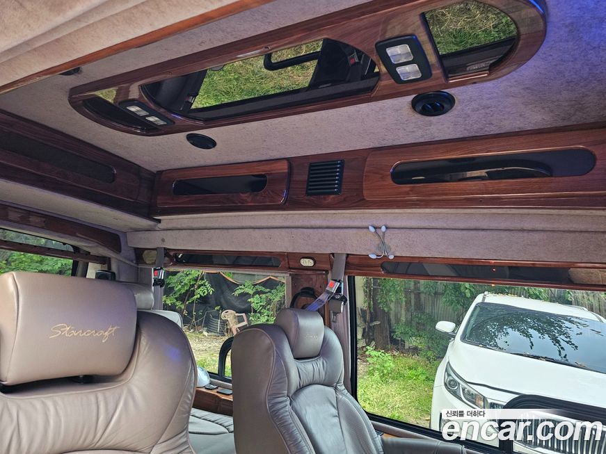 Chevrolet Chevy Van 2003