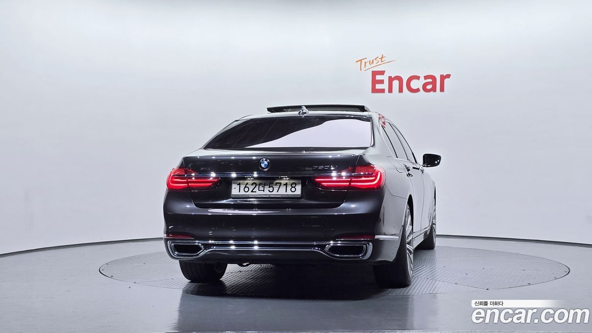 BMW 7-Series 2016