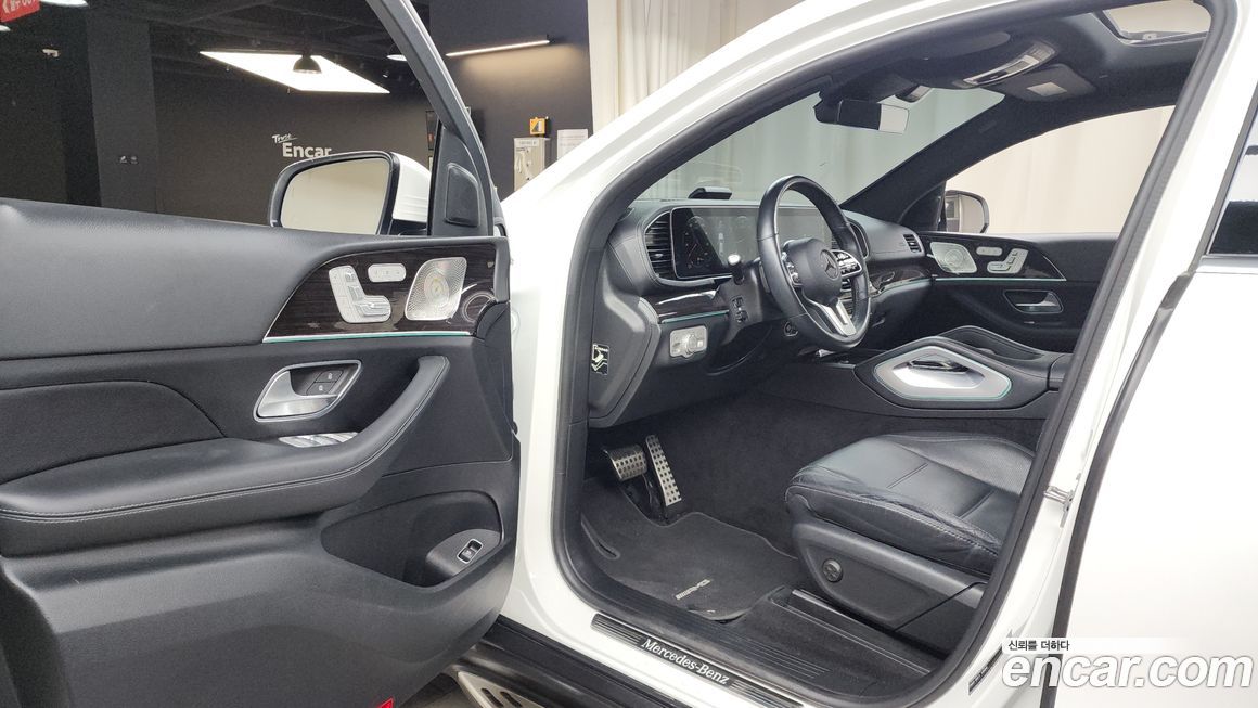 Mercedes-Benz GLE-Class 2023