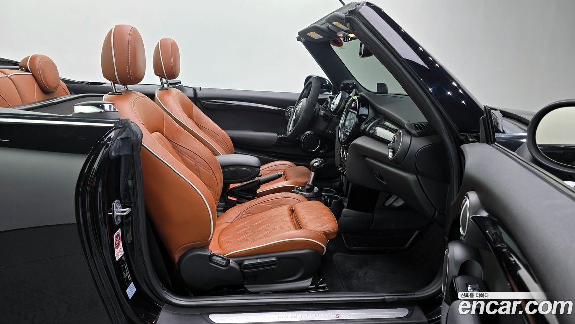 Mini Cooper Convertible 2017