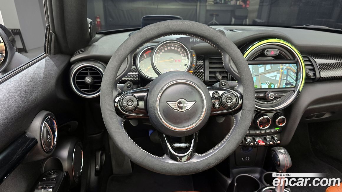 Mini Cooper Convertible 2017