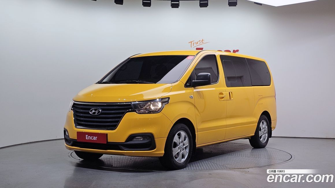 Hyundai Starex 2019