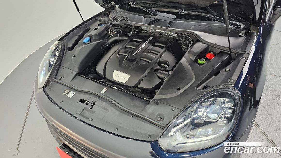 Porsche Cayenne 2016