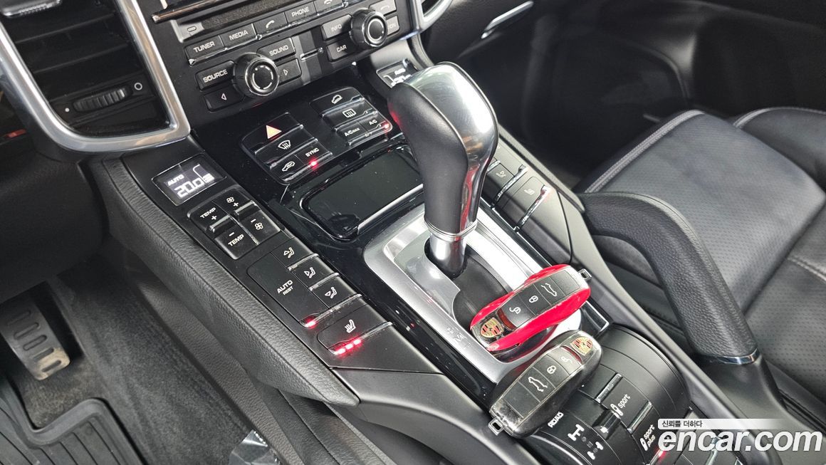 Porsche Cayenne 2016