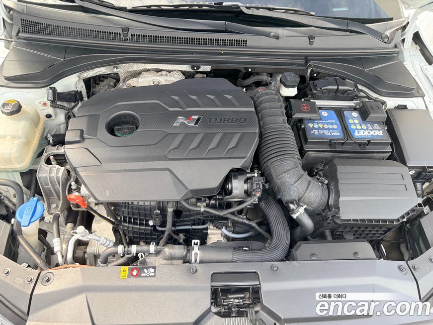 Hyundai Veloster 2021