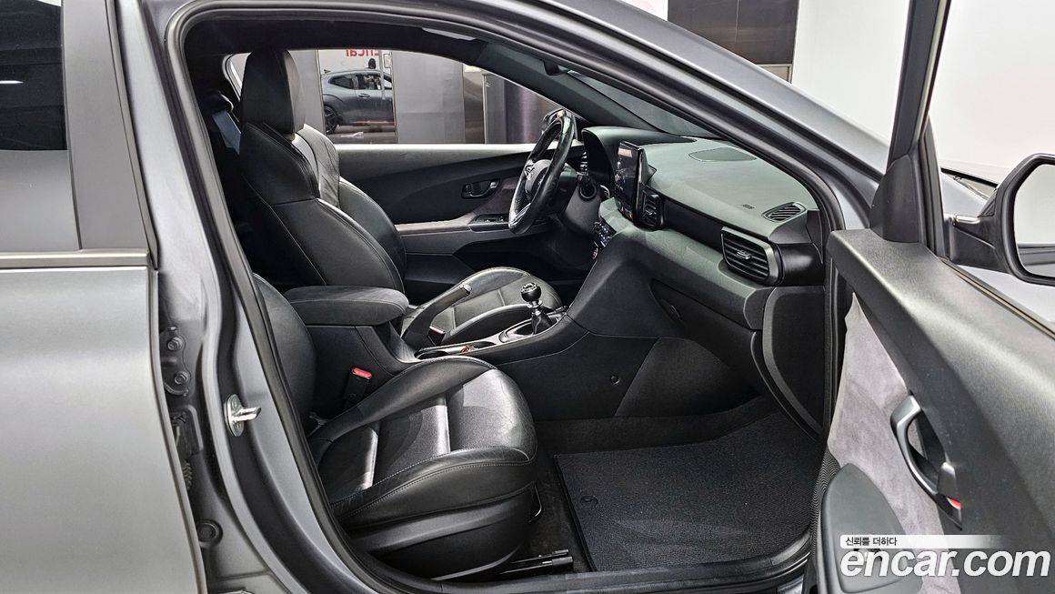 Hyundai Veloster 2022