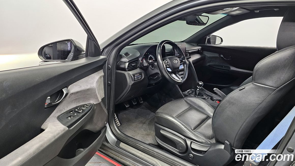 Hyundai Veloster 2022