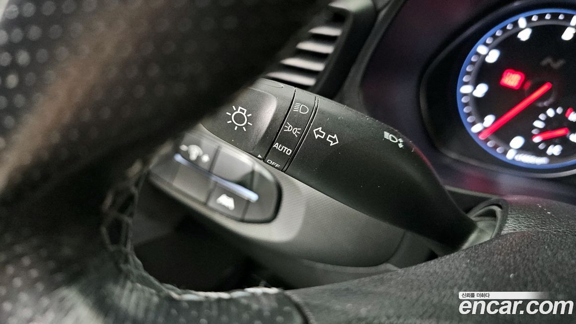 Hyundai Veloster 2022