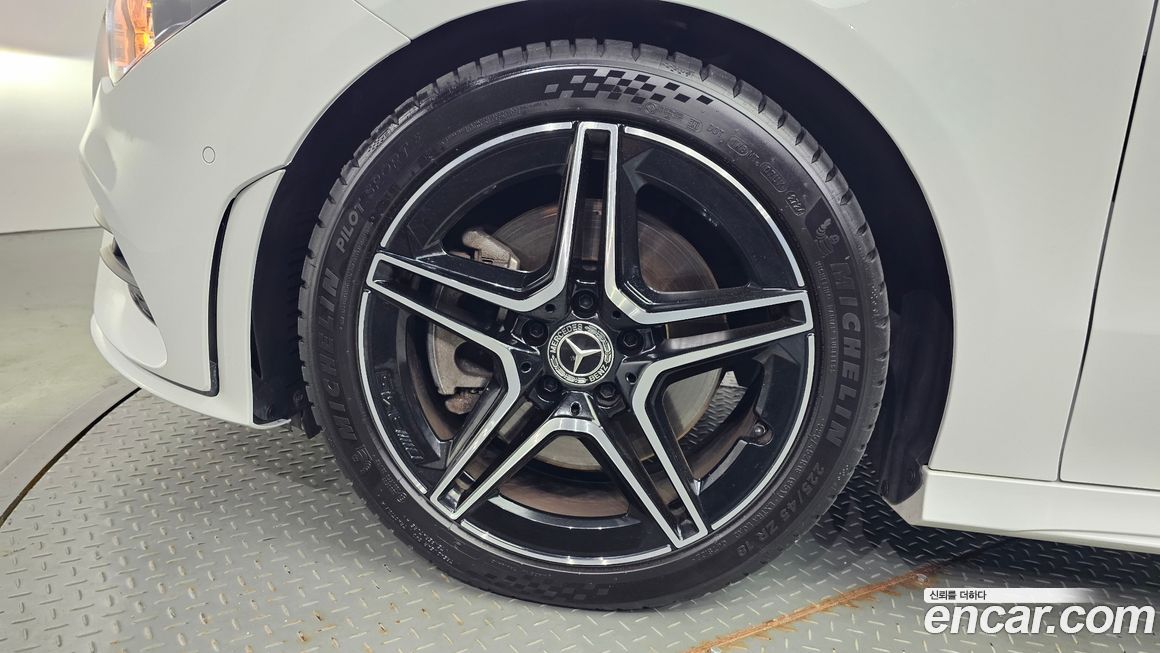 Mercedes-Benz CLA-Class 2022