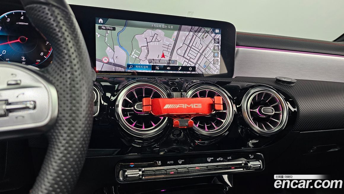 Mercedes-Benz CLA-Class 2022